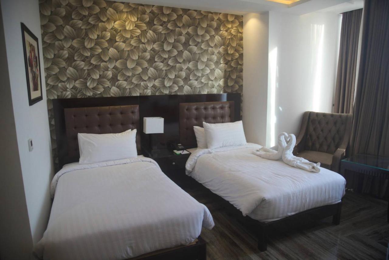 Savoey Hotel ลาฮอร์ ภายนอก รูปภาพ