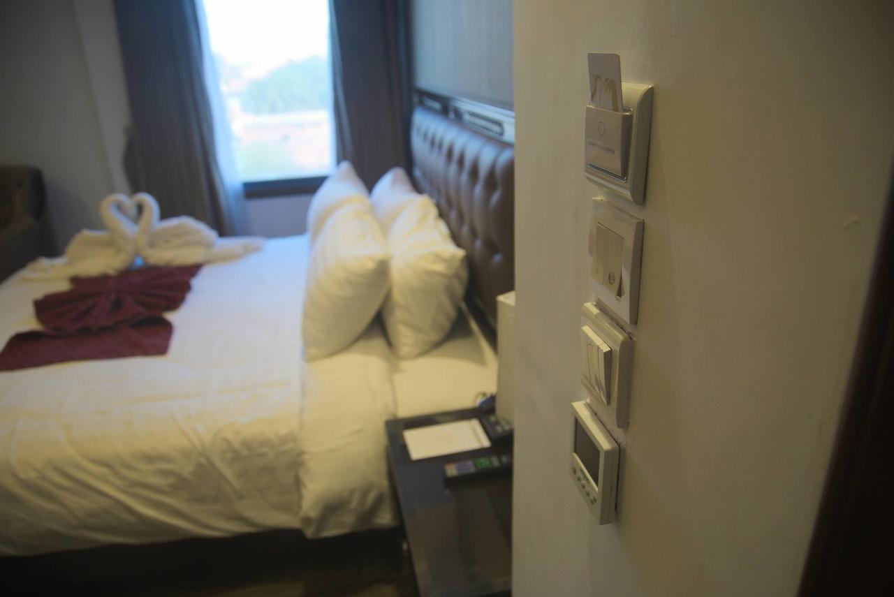Savoey Hotel ลาฮอร์ ภายนอก รูปภาพ