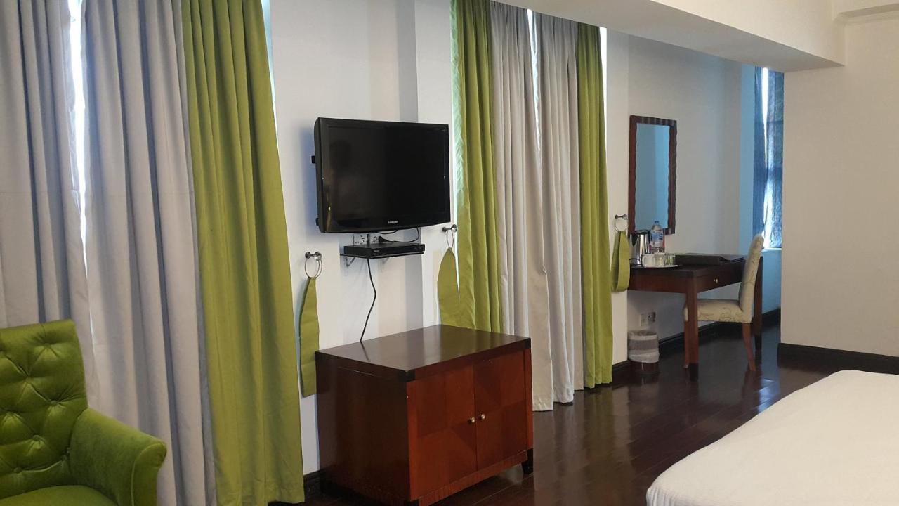 Savoey Hotel ลาฮอร์ ภายนอก รูปภาพ