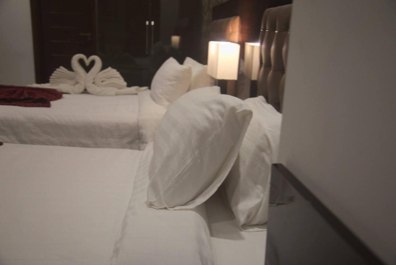 Savoey Hotel ลาฮอร์ ภายนอก รูปภาพ