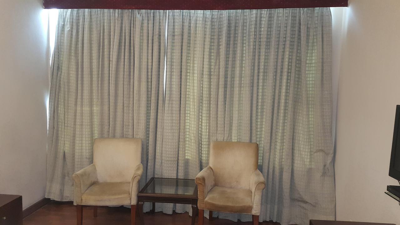Savoey Hotel ลาฮอร์ ภายนอก รูปภาพ